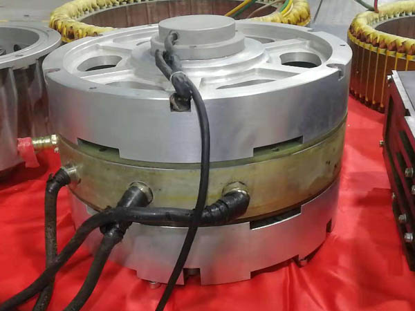 輪轂電機(jī)的驅(qū)動方式有哪些，不同方式的優(yōu)缺點(diǎn)